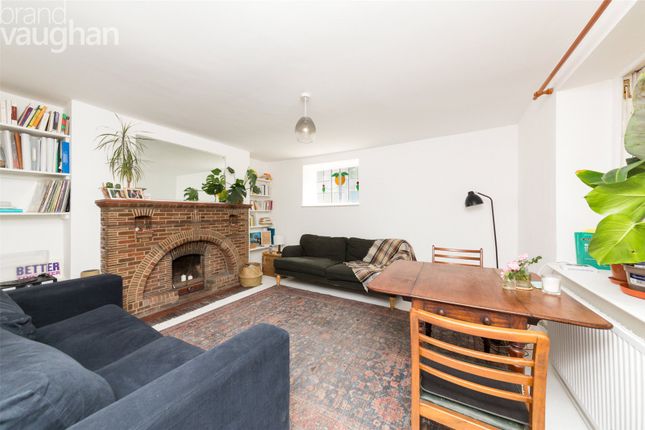 Flat to rent in Upper Rock Gardens, Brighton, East Sussex