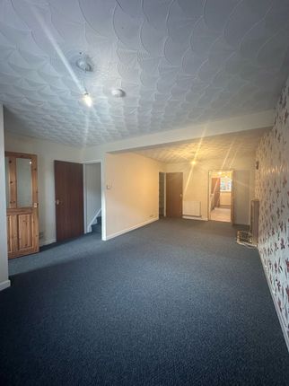 43 Castle Street, Abertillery photo 4