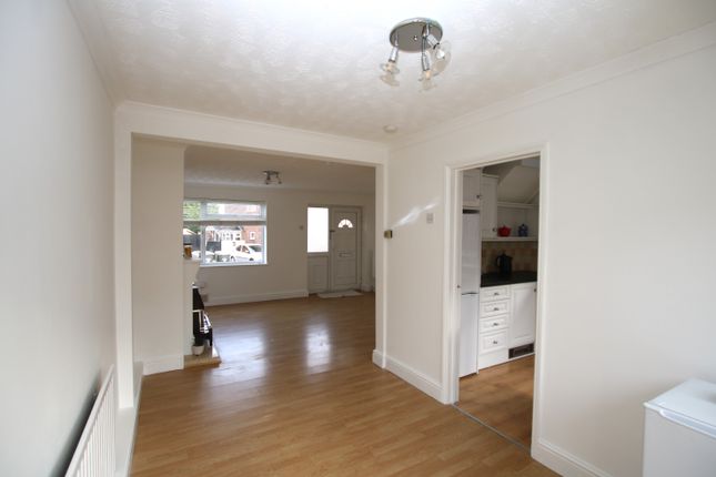 50, Rayfield Close, Dunmow photo 4