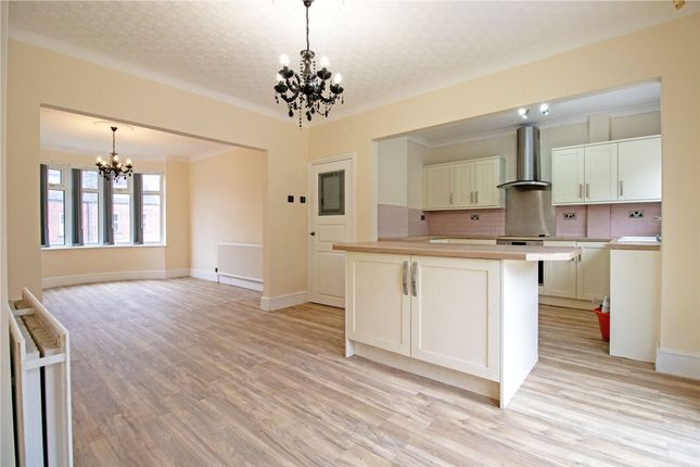 137 Sandsfield Lane, Gainsborough photo 2