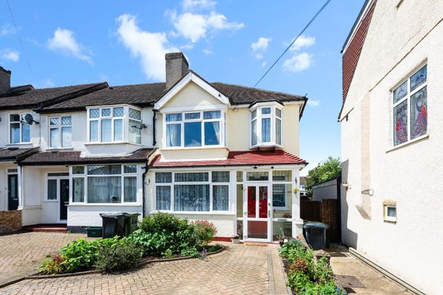 End terrace house for sale in Ardrossan Gardens, Worcester Park