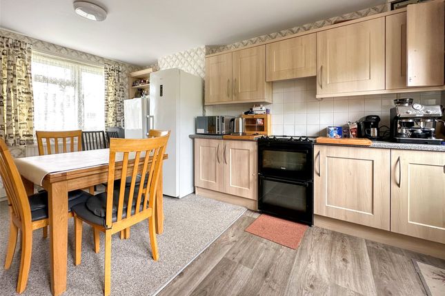 3, Venn Close, Devon photo 3