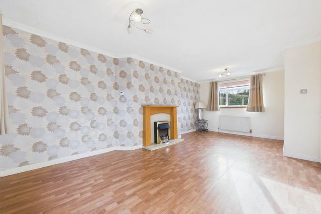 18, Woodstock Avenue, Glasgow photo 2