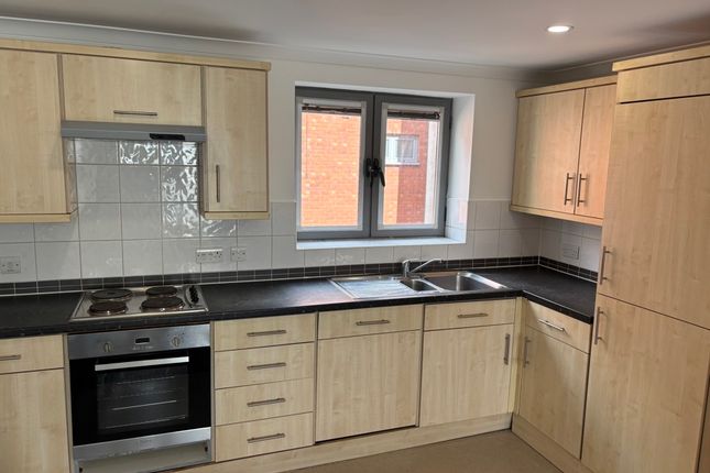 14 Westgate Central, Westgate, Wakefield photo 2