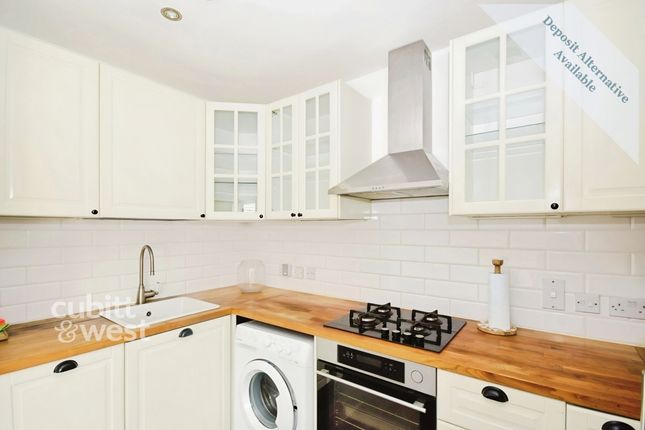 Heron Way, Wallington photo 2