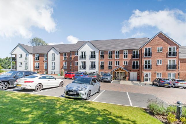 Flat for sale in Preston Road, Clayton-Le-Woods, Chorley