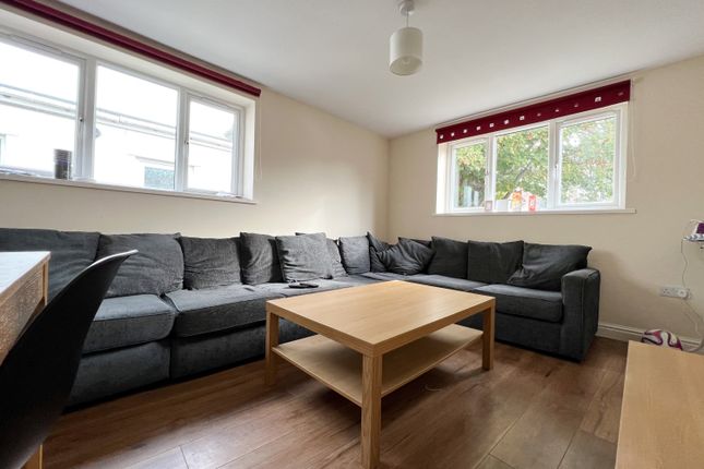 50, Richards Street, Cardiff photo 2