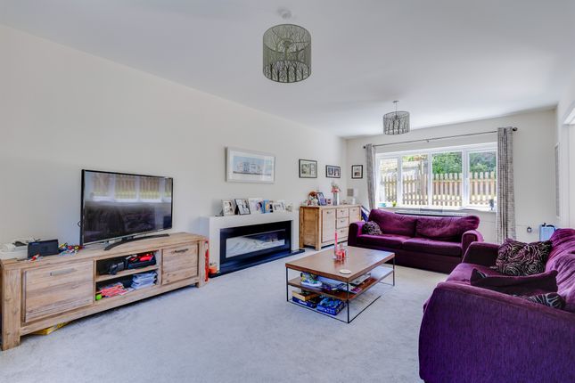 44, Clos Goch, Cardiff photo 4