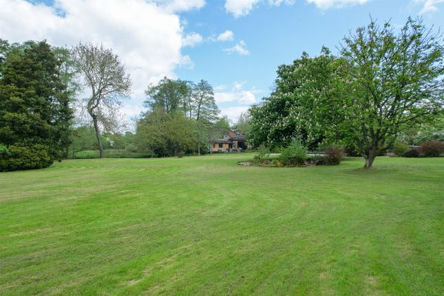 Property for sale in Yarningale Lane, Yarningale Common, Warwick