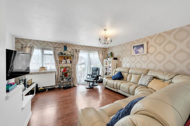 Town house for sale in Belgravia Gardens, Bromley