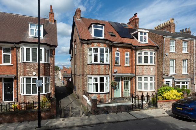 End terrace house for sale in East Parade, York