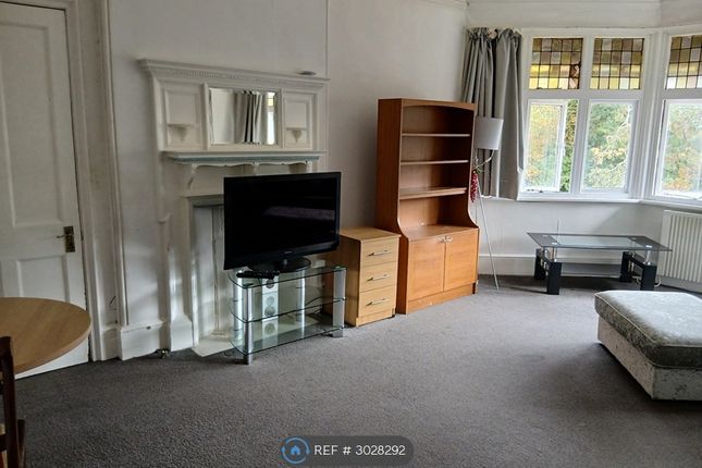 Flat, Maidenhead photo 2