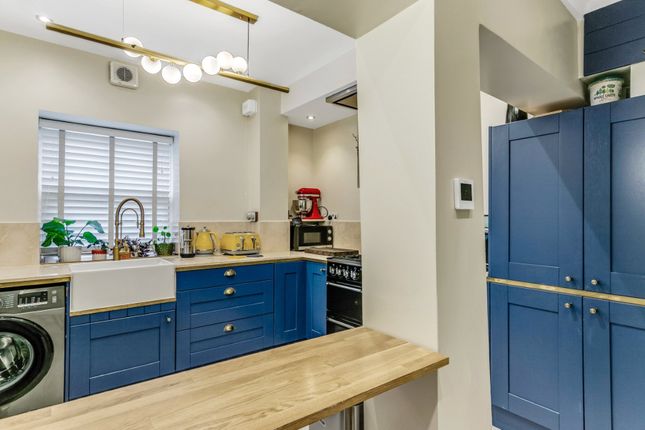 Flat 1, 135, Southwood Lane, London photo 3