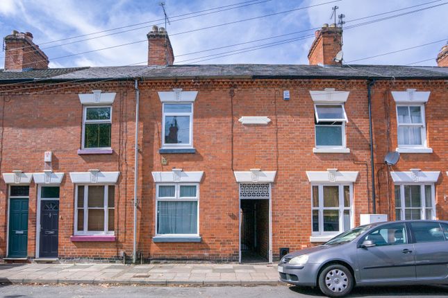 Thumbnail Terraced house for sale in West Avenue, Clarendon Park, Leicester