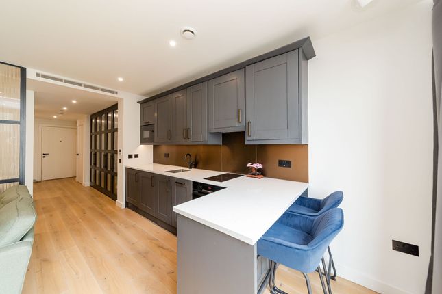 Flat 26, London photo 5