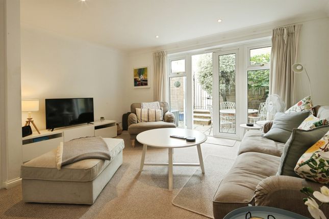 12, Marlborough Mews, Brighton photo 3