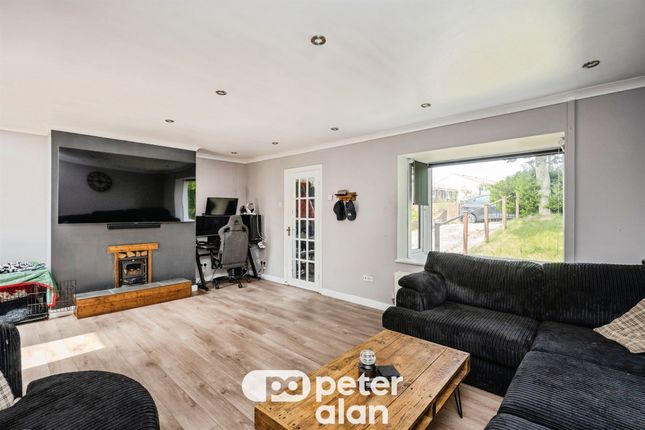 4, Willow Walk, Neath photo 2