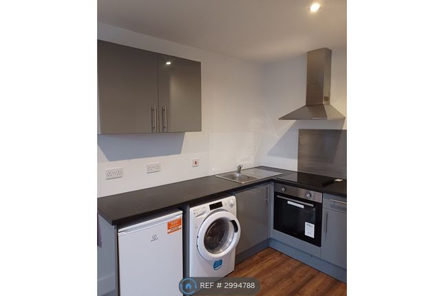 Self Contained Flat  Chapel St, Stafford photo 4