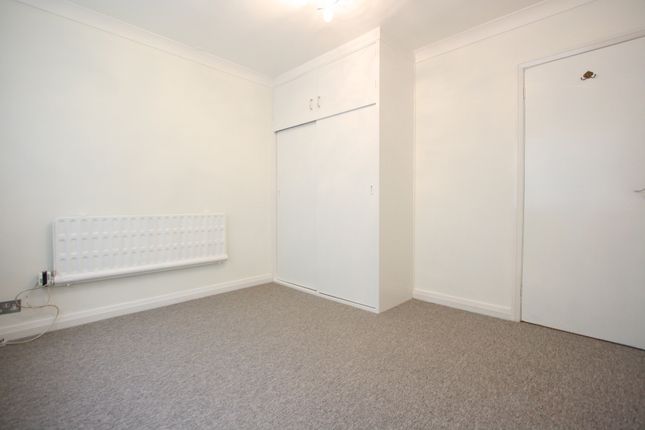 Flat to rent in Eastbury Place, Northwood