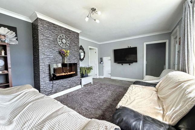 28, Hillsyde Crescent, Durham photo 4