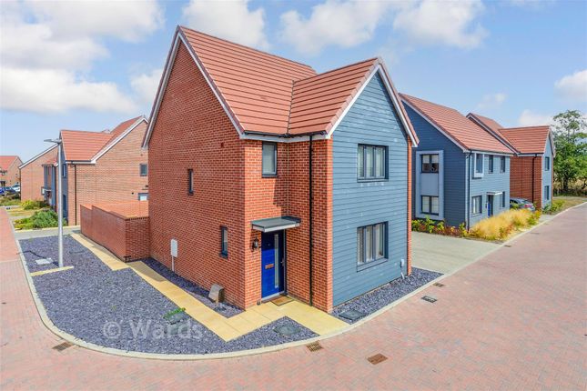 3-bed detached on 18, Brick Kiln Way, Gillingham, £415,000
