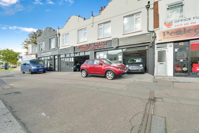Retail premises to let in London Road, Leigh-On-Sea