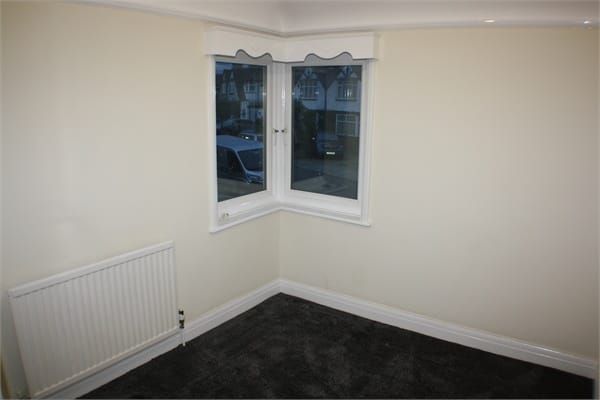 46b, Redhill Drive, Edgware photo 5