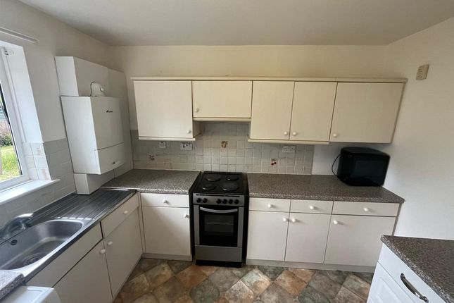 2, Ranston Close, Denham Green photo 2