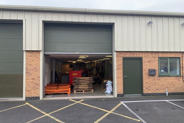 Light industrial to let in Unit 8, Lincoln Enterprise Park, Newark Road, Aubourn, Lincoln, Lincolnshire