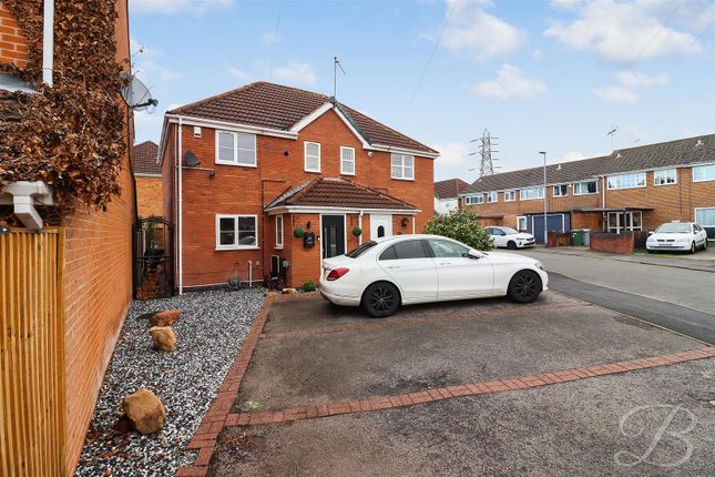 2-bed semi-detached on Kingsway Avenue, Newark, £160,000