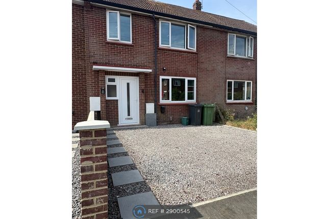Bain Avenue, Camberley photo 2