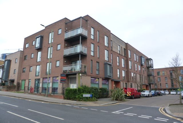 Flat for sale in Mornington Close, Colindale