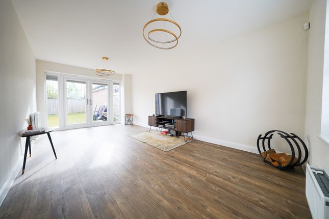 Detached house for sale in Lennard Close, Ullesthorpe, Lutterworth, Leicestershire