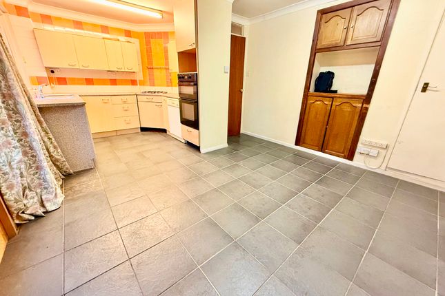 9 Pisgah Close, Pontypool photo 2