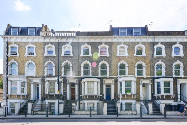 Thumbnail Flat for sale in Lavender Hill, Battersea, London