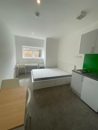 Studio to rent in London Road, Kingston Upon Thames