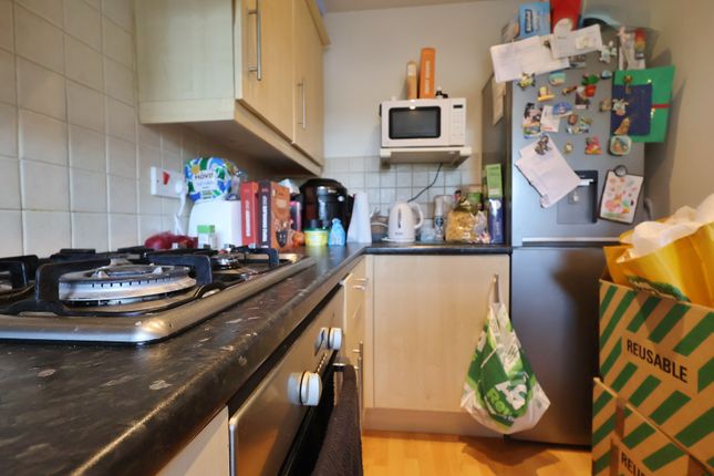 62, Tameton Close, Luton photo 4