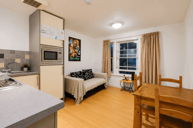 9 Matthew Court, Station Road West, Canterbury photo 3
