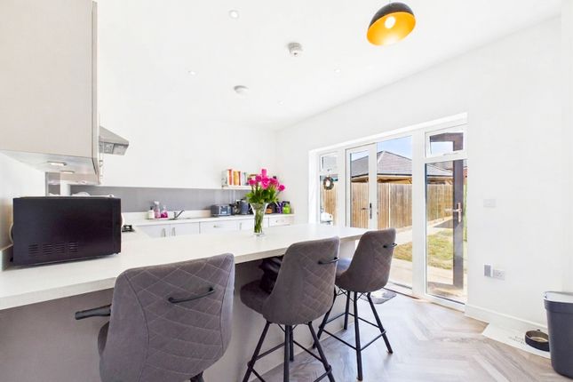 12, Mulberry Walk, Bordon photo 2