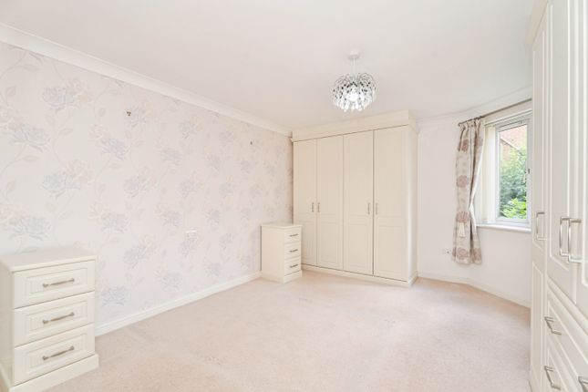 12, Ainsworth Court, Holt photo 3