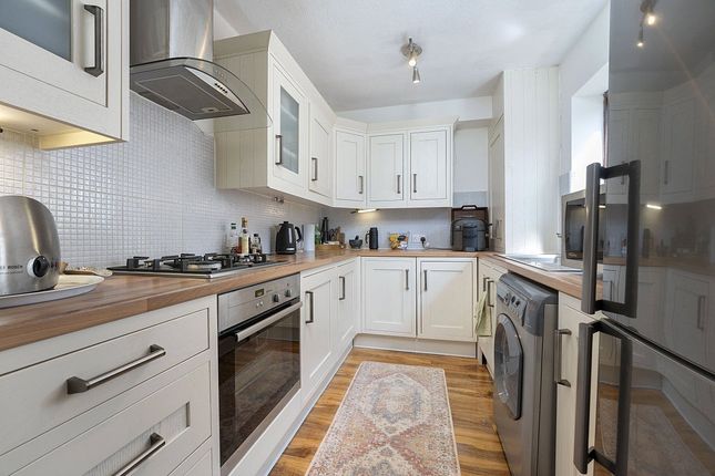 Flat 5 Garland Lodge, 57, Albion Road, Sutton photo 3