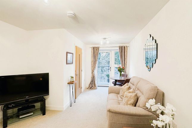 16 Lionheart Court, Sewardstone Road, Waltham Abbey photo 3