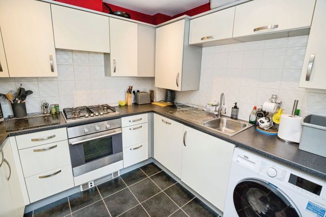 77, Lamberton Drive, Wrexham photo 4
