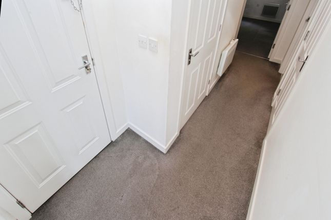 64, Peckerdale Gardens, Derby photo 4