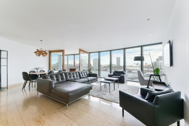 Thumbnail Flat to rent in The Tower, St George's Wharf, London
