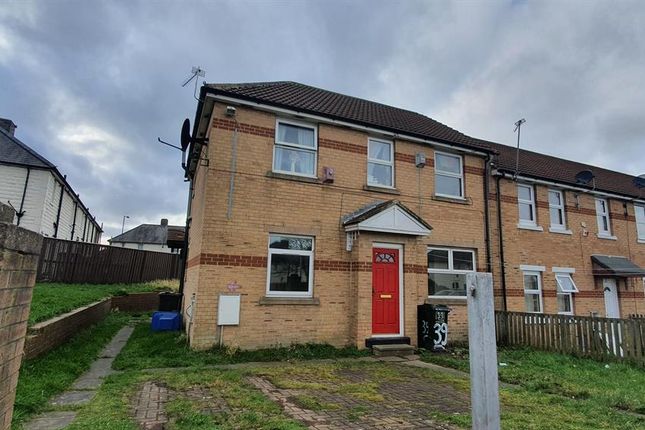 Thumbnail Flat to rent in Chestnut Avenue, Cowgate