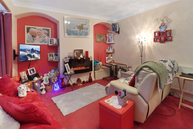 10, Princess Avenue, Ilfracombe, Devon, EX34 photo 3