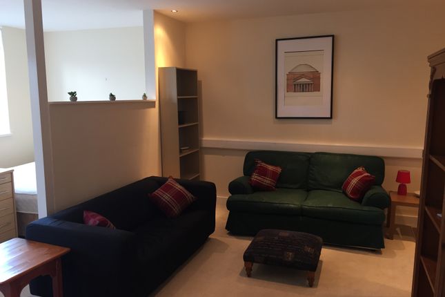 Studio to rent in Castle Street, Swansea