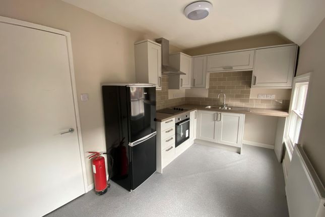 Thumbnail Flat to rent in Victoria Square, Ashbourne