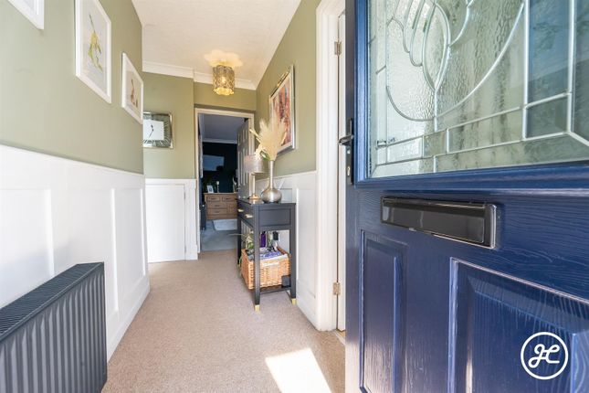 10, Meadow Gardens, Bridgwater photo 2